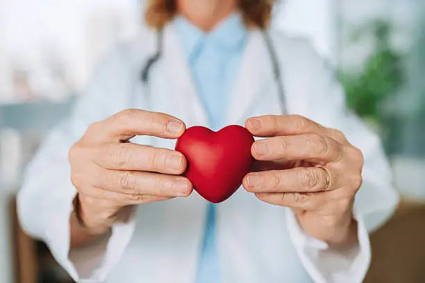 Functional Medicine vs. Naturopath Care: Differences, Training & How to Choose